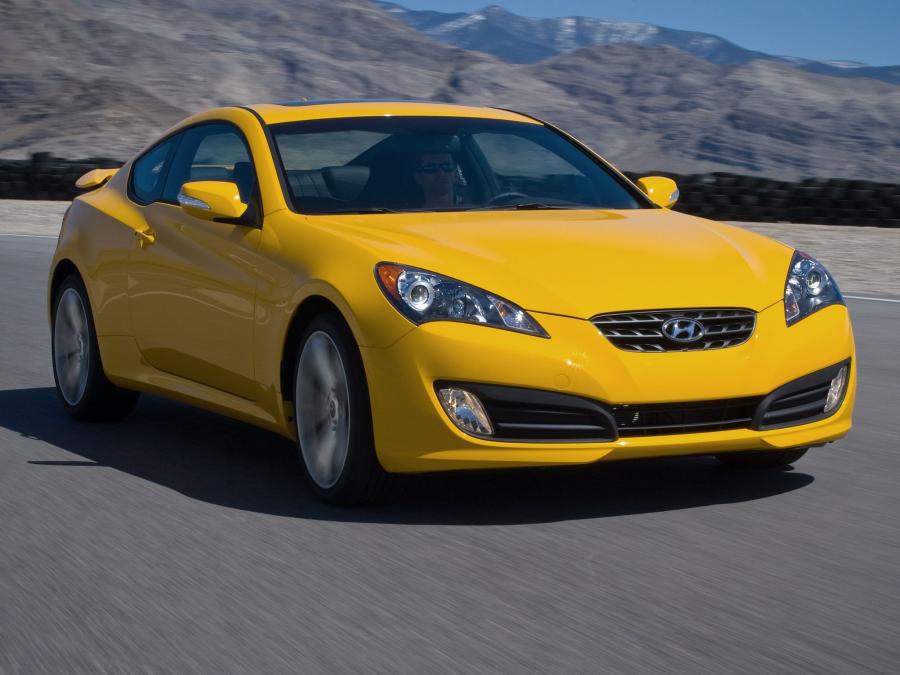  Hyundai Genesis Coupe 2009 года  (US) (фото 5 из 30)